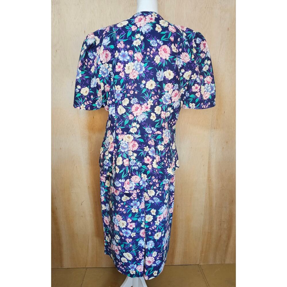 Periwinkle Vintage 80s/90s Navy Blue Floral Skirt Set Made In U.S.A. Size 12 - Picture 2 of 11